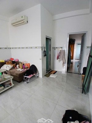 nhà mới xây 3 lầu mt lê quang sung p9 q6 (4,6 x 25) khu chợ cây gõ. giá 13,5 tỷ tl mạnh