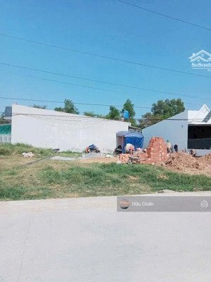 chủ gửi bán đất thổ cư. mặt tiền đường gtnt 4m . xe tải chạy, cách 835 vô 200m