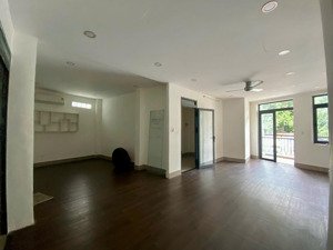 mặt tiền lê quang định - nguyễn văn đậu 3 lầu trống suốt p11 bình thạnh