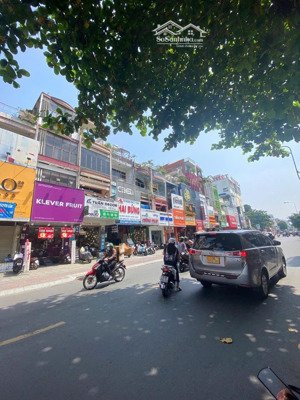 bán nhà mặt tiền tô hiến thành q 10. 4x24 kc: trệt 4 tầng giá bán; 26,5 tỷ vị trí đẹp vỉa hè rộng