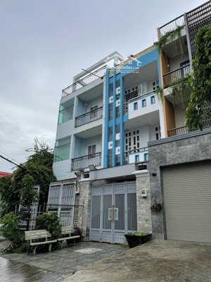 cho thuê nhà hxh 10m hồ ngọc lãm, 5x20, 3 lầu, 4 phòng lớn!