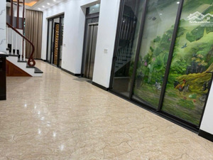 căn nhà ở cũng sướng cho thuê cũng tiền bồ đề, long biên mua là có lời!