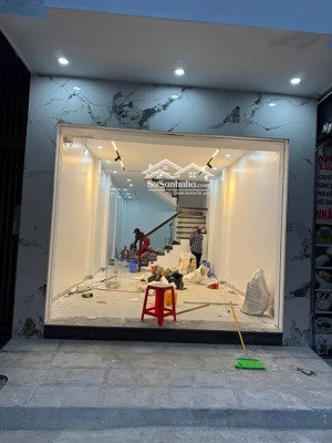 bán nhà trung tâm cầu giấy,ngõ thông rộng kinh doanh 6 tầng thang máy dt 50m ôtô qua nhà nhỉnh 16tỷ