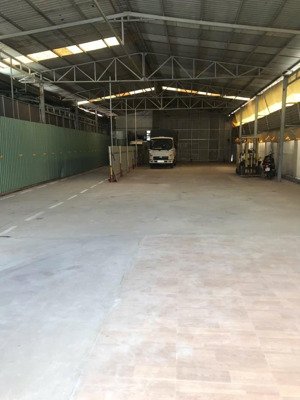 cho thuê kho, 380 mét, hẻm xe tải đường huỳnh tấn phát q7.giá 30 triệu lh minh trang