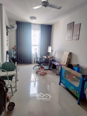 căn hộ citi soho - tầng cao - nội thất đầy đủ - view công viên cực kì thoáng mát