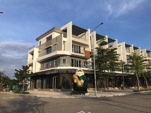 bán nhà 4 tầng. mặt tiền kinh doanh 26m. view công viên, thành phố huế. bgi topaz huế