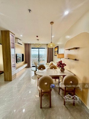 siêu phẩm tầng trung góc view vũ yên full đồ tại 384 lê thánh tông. liên hệ quang hiếu: 