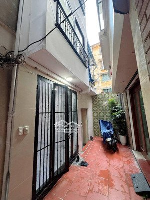 nhà đẹp văn miếu quốc tử giám, 20m ra phố, 15m2 4 tầng ở ngay