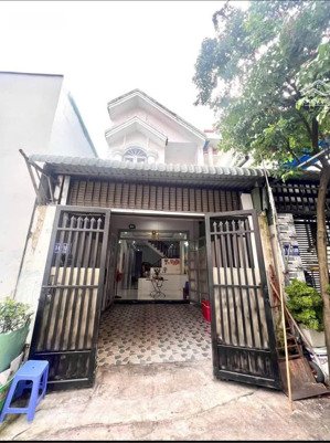 bán nhà lầu trệt gần chợ tân long đường rộng 3 ô tô nhà đẹp 4pn giá chỉ 3.79 tỷ tl