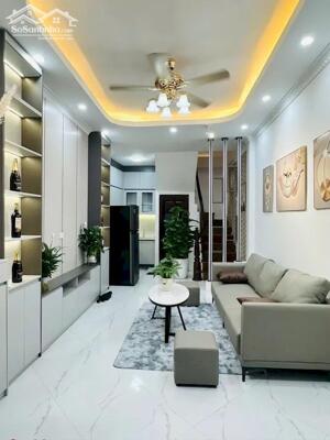 HIẾM! Nhà Mới Đẹp, Ở Luôn, Q. Hai Bà Trưng - Minh Khai Phố, Nhỉnh 6 Tỷ Có Nhà 5 Tầng, 3PN