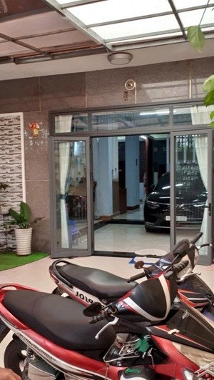 bán nhà mặt tiền đường số cao lỗ quận 8. biệt thự ngang 8m x 20m/27m. hoàn công đầy đủ. giá 27.5 tỷ