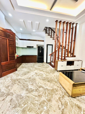 tuyệt đối hiếm! bán nhà nguyễn sơn, mặt tiền 5.8m, ô tô chạy thông, 31m2, 8.4 tỷ