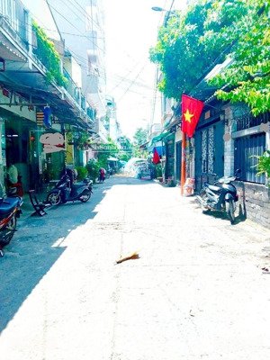 xe hơi ngủ trong nhà - 64m2 - 4tầng btct - phú thọ hòa, tân phú - sổ vuông đẹp - gần lũy bán bích