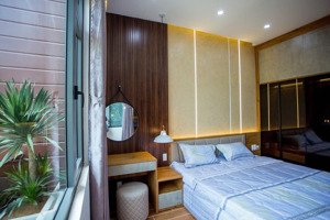 siêu phẩm 3 tầng đẹp, bán nr 3pn 4vs 100m2, tại hòa xuân, 7,3 tỷ