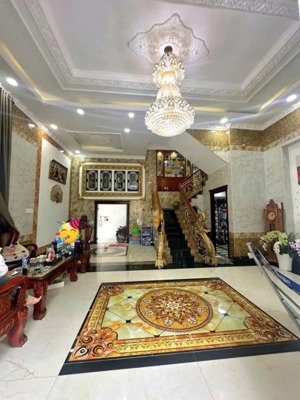 bán biệt thự siêu đẹp 13,7 tỷ, 105m2 tại đường 11, bình hưng hòa, bình tân, hcm hàng hot