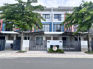 bán căn liền kế 3 tầng view công viên kđt suncasa central giá 3tỷ270/100m2 bao sổ vị trí đẹp