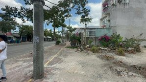 bán đất đường nguyễn huệ ngay trung tâm phú mỹ kinh doanh sầm uất, diện tich 125m2 full thổ đất đẹp