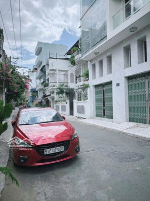 bán nhà hẻm xe hơi đường lê văn sỹ q3 dt: 7.6mx5m, 1 lửng 2 lầu, đang cho thuê 20tr/th, giá 6 tỷ 8