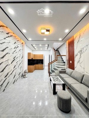 ngay khu vip lê văn quới - giáp tân phú - hẻm 4m - sát mặt tiền - ngã tư 4 xã - 55m2 - ngang hơn 4m