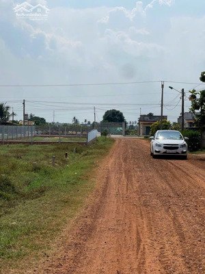 bán đất thổ cư tại thạnh tân, tây ninh, 380 triệu, 155 m2, mặt tiền 8m, pháp lý đầy đủ view núi bà