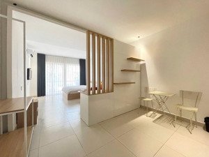 cho thuê căn hộ 1 phòng ngủ ban công máy giặc riêng phong cách minimals siêu sáng thoáng tại q1