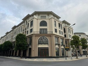 vịnh tây góc hiếm, đối diện chung cư. lh: 