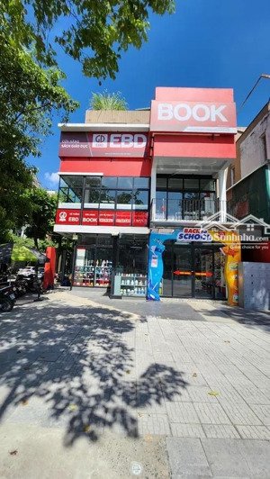 bán bt lô góc siêu phẩm đẹp nhất văn phú, hà đông, hn. dt 200m2 mt 27m giá 59 tỷ, kd bất chấp, rẻ .