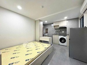 cho thuê chdv đầy đủ nội thất - máy giặt riêng - nhà mới 100%