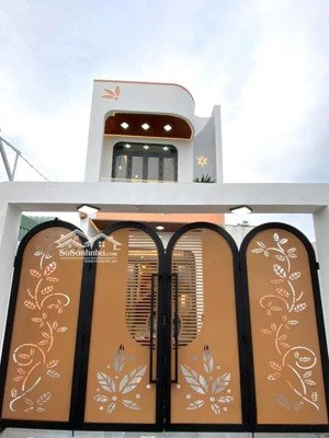 bán nhà mới 100% sổ hồng hoàn công nhận nhà ở ngay
