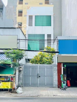 mặt tiền đường trương công định khu bàu cát.