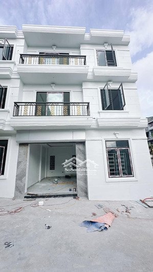 bán 2 căn nhà 3 tầng ngõ bãi muối,cao thắng,hạ long 