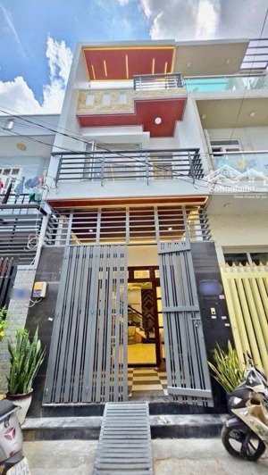 bán nhà phố mới 100% gần chợ bình chánh - sổ hồng riêng, chốt giá trong tuần