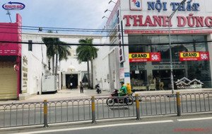 bán đất mặt phố võ chí công, 2 thoáng, vỉa hè 10m, 110m2, mt 10m, 64 tỷ - lh 