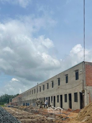 cho thuê nhà nguyên căn gần cổng b kcn phước đông
