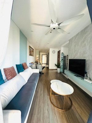 cần bán căn hộ ocean view 2 phòng ngủ giá tốt thị trường