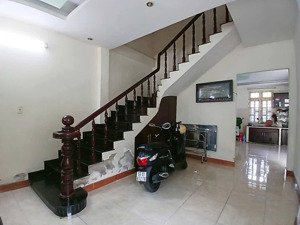 mặt tiền đường phạm ngũ lão - p. dĩ an, 139m2, 2tầng giá hót