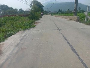 1000m2 đất tại tp tây ninh view núi bà đường bê tông trong kdc đông đúc shr giá chỉ 620tr