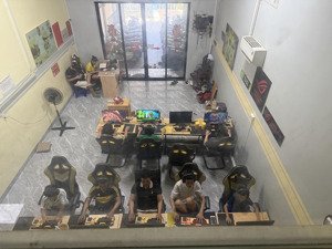 4.3 tỉ có nhà ngay gần phố. tiện ích xung quanh đầy đủ