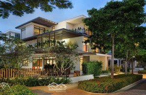 bán bt lucasta villa, 30 tỷ,dt 11x19m,7pn, 3 tầng,khu vip bậc nhất quận 9, phú hữu, full nội thất