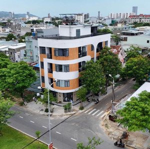 bán toà căn hộ 5 tầng góc 2 mặt tiền sát cầu rồng view biển, núi, pháo hoa giá tốt chỉ 26.5 tỷ