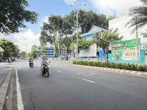 bán nhà ngay cty sổ xố bình dương.