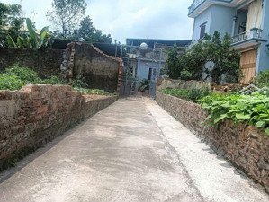 bán lô đất đẹp văn khê - tam hưng - thanh oai. đất sổ đỏ 42.2m2 nở hậu đẹp. lh 