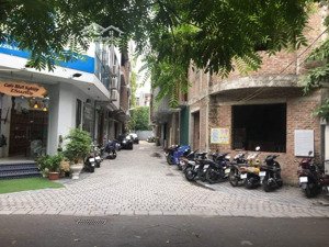 bán nhà phân lô vip lê văn lương dt 100m2 4 tầng mt 7m giá chỉ 31 tỷ