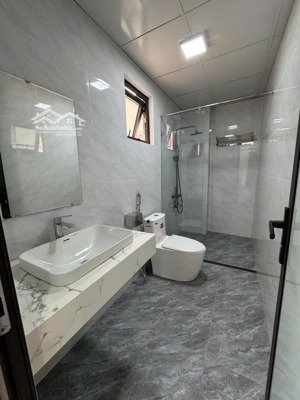 kim giang lô góc 8 tầng thang máy kinh doanh full nội thất -50m2 giá 13.15 tỷ
