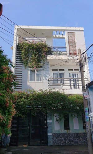 cho thuê phòng 25m2, bếp riêng, giặt phơi riêng. yên tĩnh an ninh gần ngã 4 thủ đức. giá 4tr.