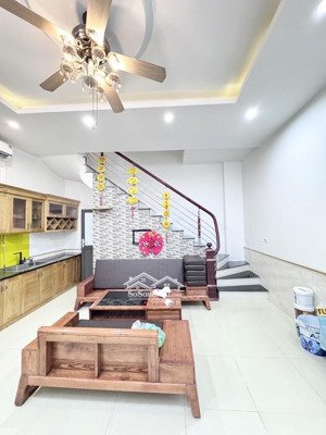 bán nhà riêng 30 m2 4 tầng , mặt tiền 5 m . chào 8,5 tỉ.