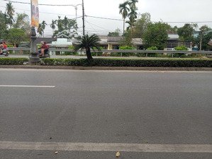 cho thuê nhà mặt tiền trung tâm tp huế, diện tích rộng, tiện kinh doanh, vp