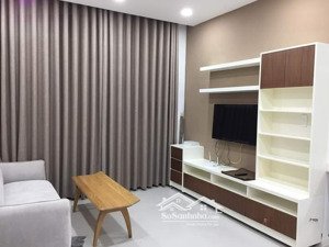 gia đình bán căn góc cc 590 cmt8 q.3. dt 97m2 3p 2wc. sh lâu dài. l6. giá bán 4,3 tỷ. lh 