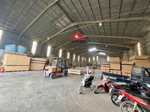 cho thuê xưởng p_ tân hoà (cũ). 1400m2 ngang 26m. giá chỉ 35tr/th. đường cont thoải mái.