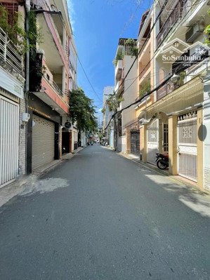 căn góc 2mt hxh 5m đường lạc long quân - dt: 4.2x13m [vuông vức]. giáp quận 10, chỉ 6 tỷ